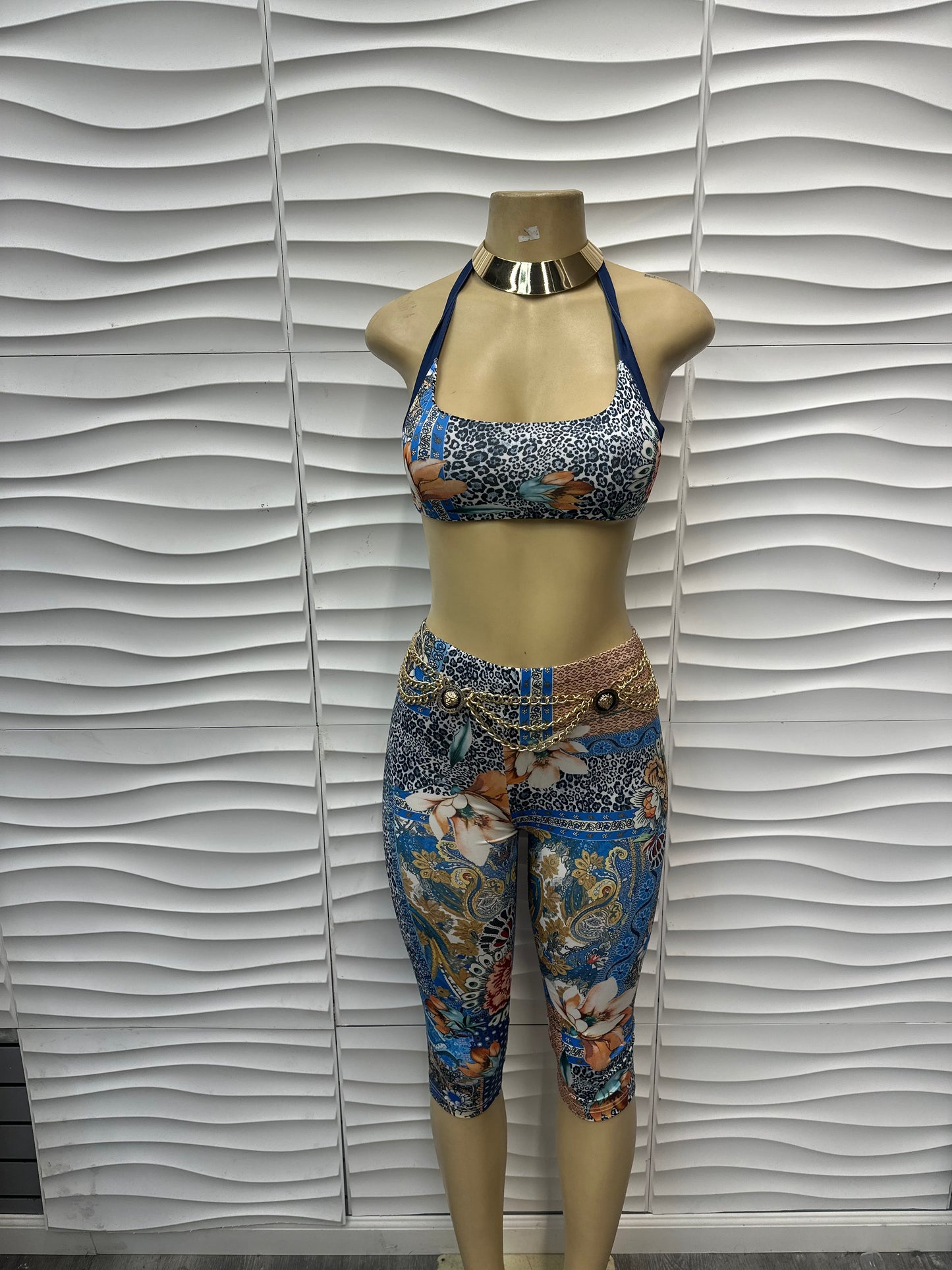 Versa Vibes Capri Set
